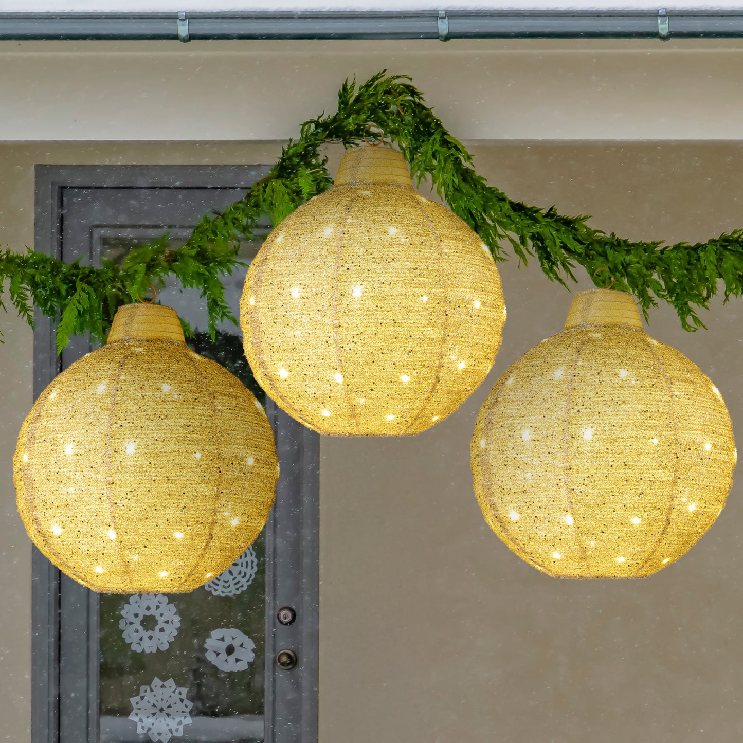 3-Piece Hanging Pop-Up Ornaments Outdoor Christmas Decor LED Lights